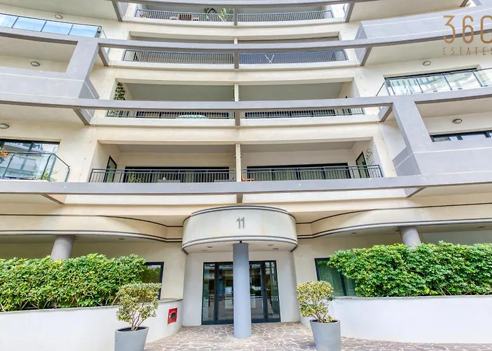 Designer, Luxurious 3Br Home In Pender Gardens By 360 Estates