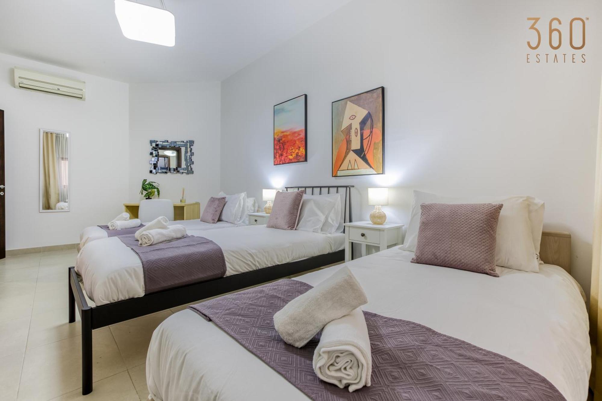 Designer, Luxurious 3br In Pender Gardens By 360 Estates * San Julián